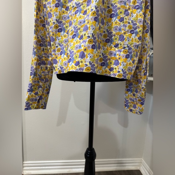 J. Crew Floral Chic Button-Down long sleeve Top - Size 12 - Picture 5 of 12